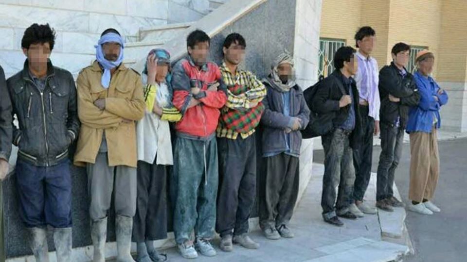 اخراج کارگران غیرقانونی افغان